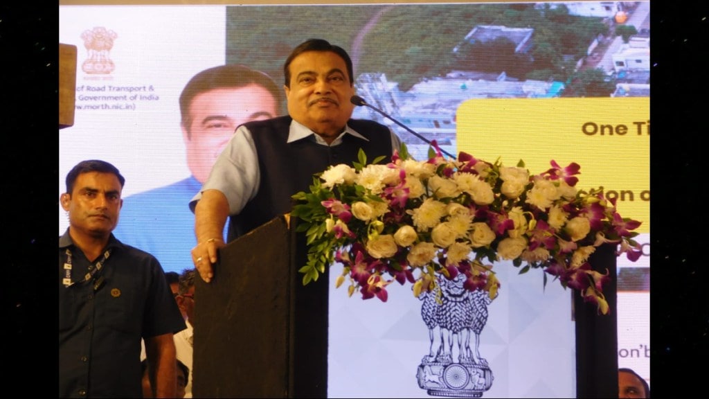 Nitin Gadkari Slams BJP Culture Ghar Ki Murghi Dal Barabar Savji Chicken Remark Neglecting loyalists favoritism Nitin Gadkari Slams BJP Culture Ghar Ki Murghi Dal Barabar Savji Chicken Remark Neglecting loyalists favoritism
