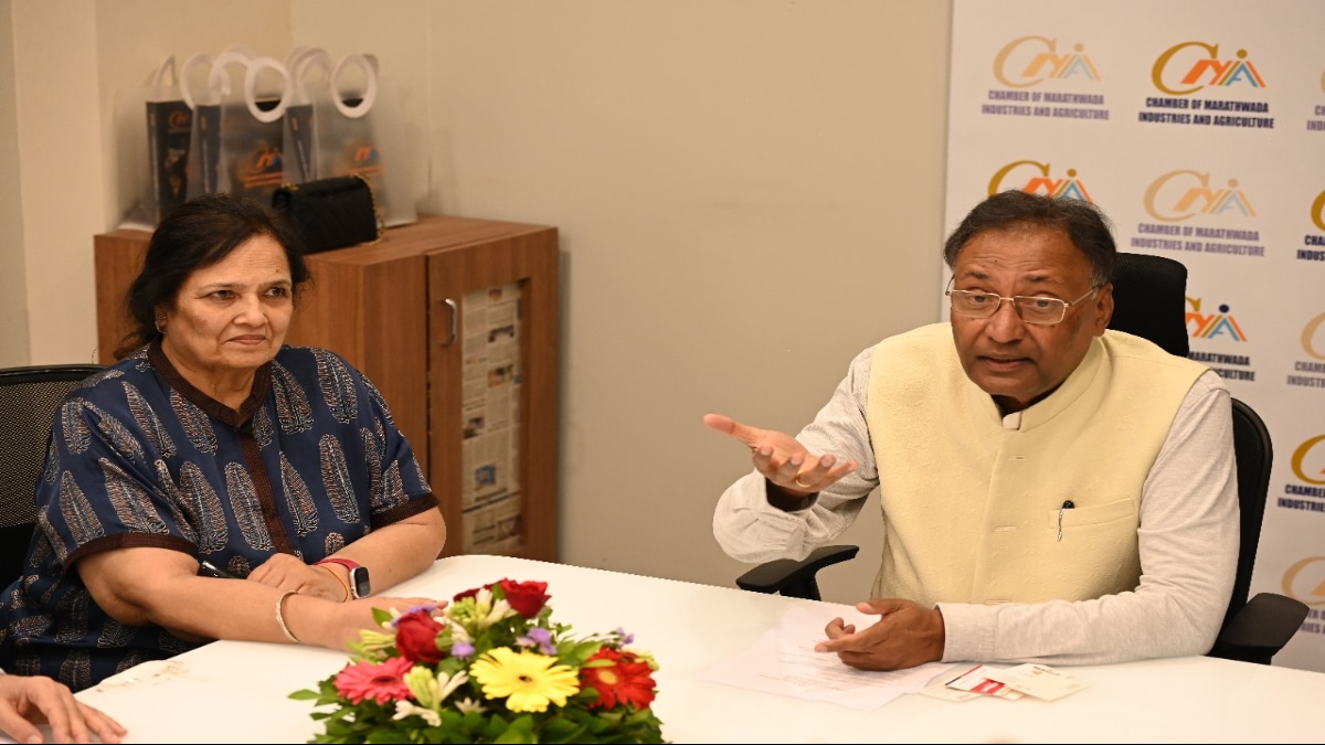 No Four Wheeler Plans Market Value 15 Lakh Crore Neeraj Bajaj Group chhatrapati Sambhajinagar