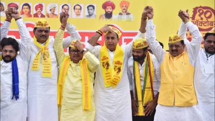 OBC community marches at Samvidhan Chowk in Nagpur; chants slogans against the government