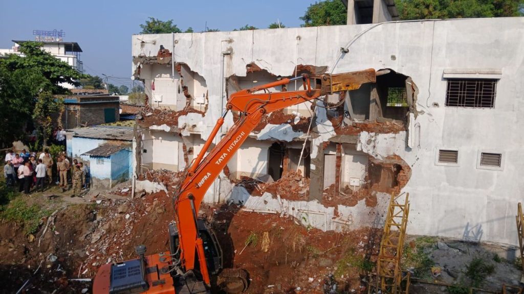 Nashik civic body demolishes PL Group leader Prakash Londhe illegal building raising questions