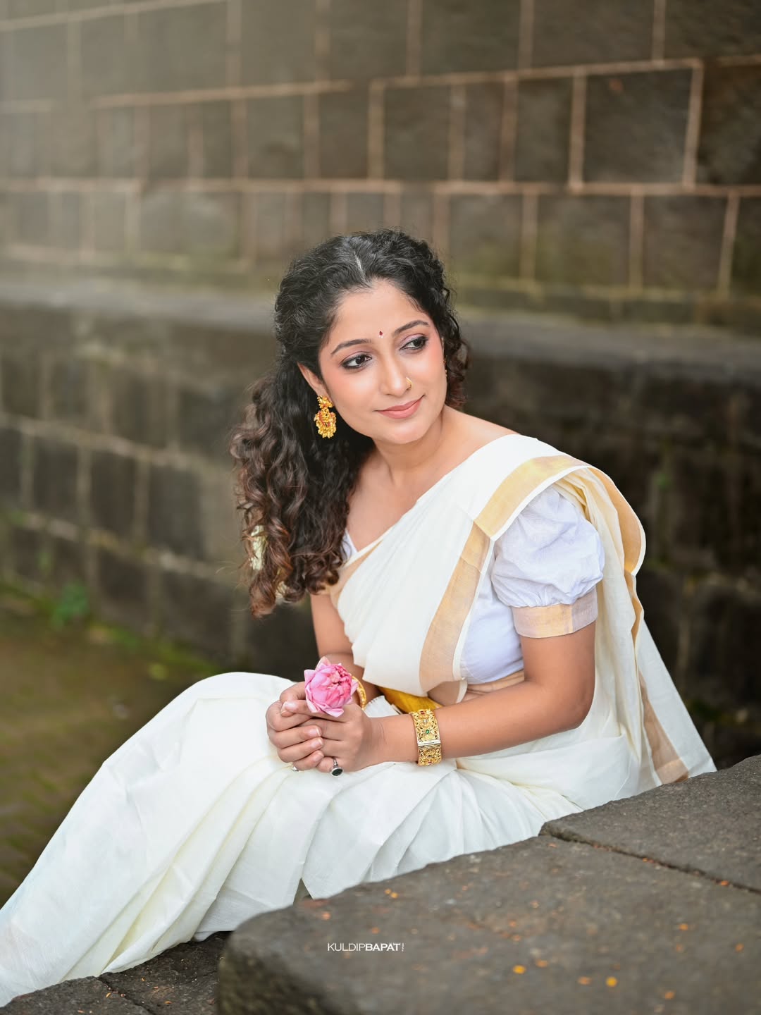 Pallavi Patil White Saree Look