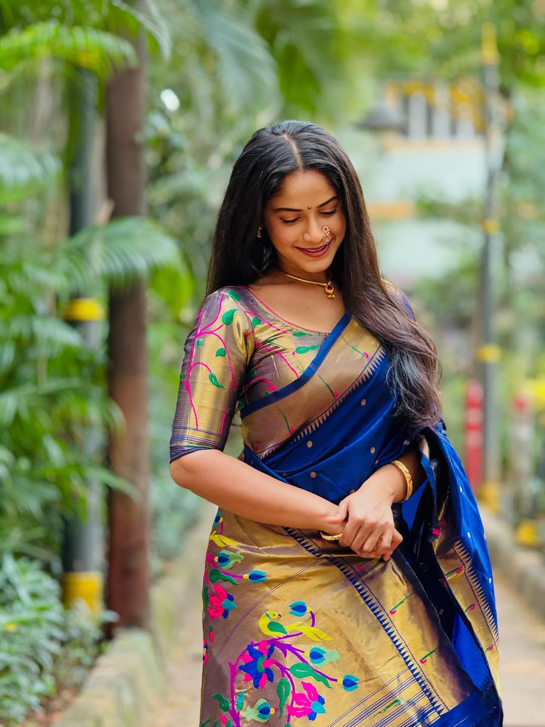 Prapti Redkar Blue Muniya Paithani Saree