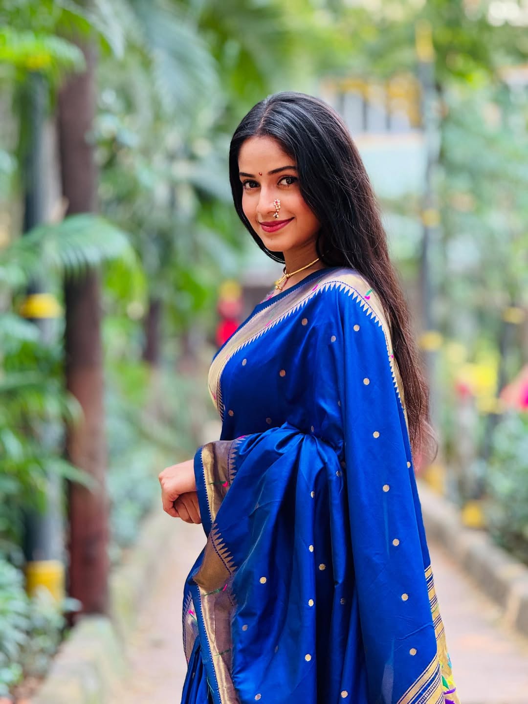 Prapti Redkar Blue Muniya Paithani Saree