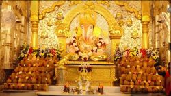 Dagdusheth Halwai Ganpati : श्री उमांगमलज जन्मोत्सवात श्रीमंत दगडूशेठ हलवाई गणपतीला ११०० श्रीफळांचा महानैवेद्य