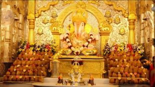 Pune Dagdusheth Halwai Ganpati 1100 Shrifal Offered Umangmalaj janmotsav festival