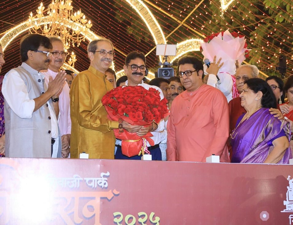 Raj Thackeray Kiaan Thackeray Diwali 2025