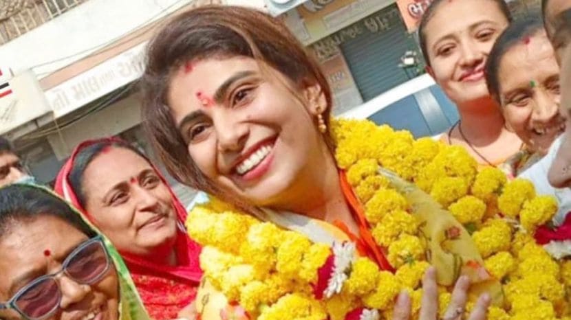 Ravindra-Jadeja-wife-Rivaba-Jadeja-political-career