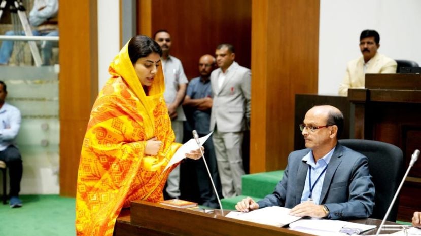 Ravindra-Jadeja-wife-Rivaba-Jadeja-political-career