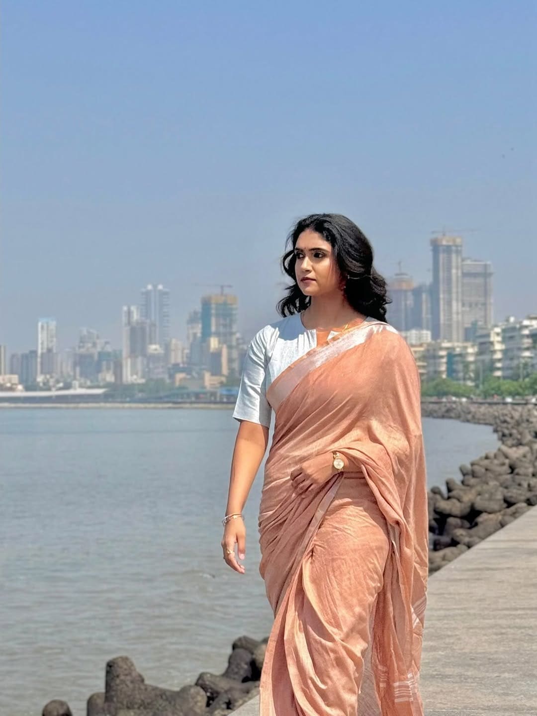 Rinku Rajguru Marine Drive Saree Look