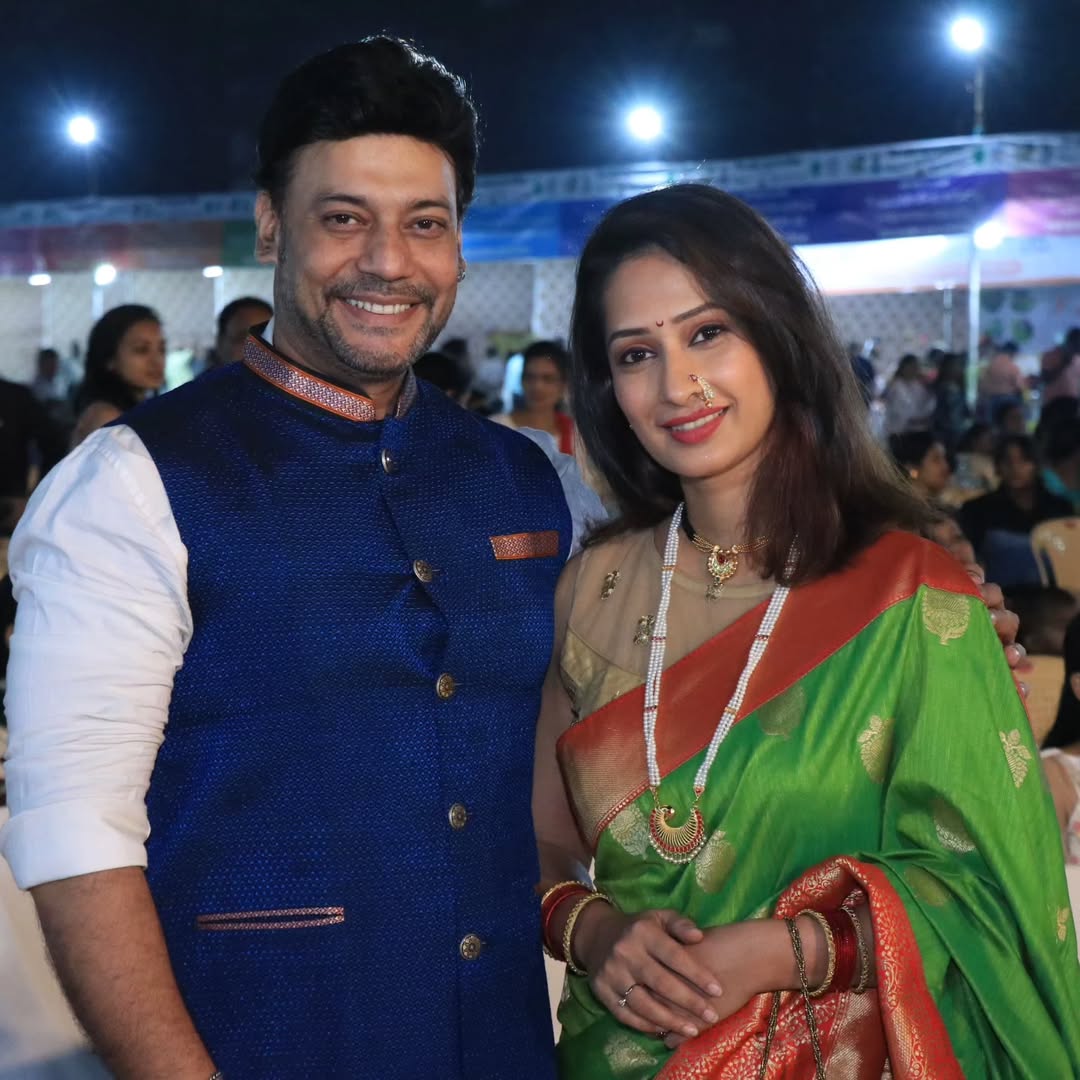 Shantanu Moghe Priya Marathe Candid Photos