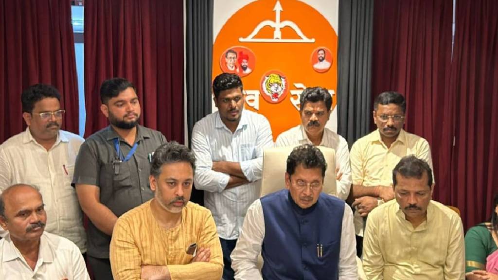 Shiv Sena, BJP meet to discuss Mahayuti's local body elections Shiv Sena, BJP meet to discuss Mahayuti's local body elections