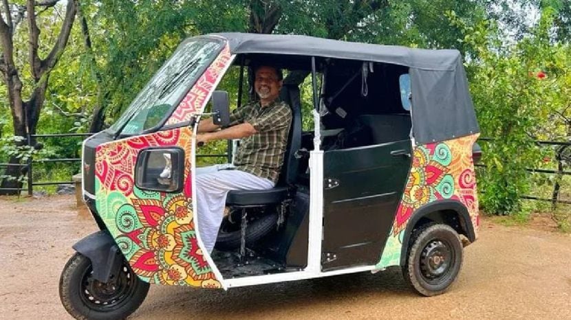 Sridhar Vembu auto rikshaw