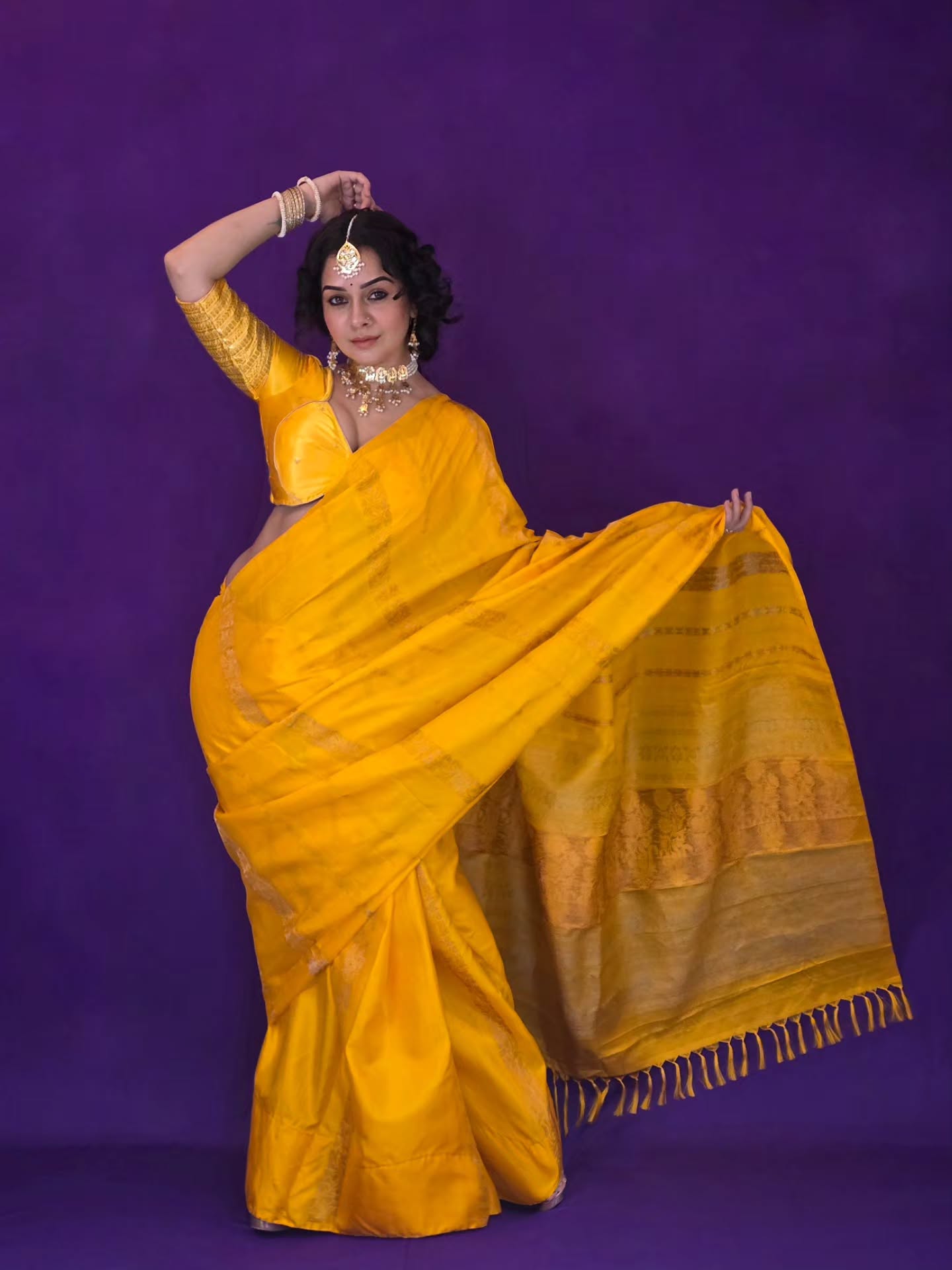 Sukhada Khandkekar Diwali Yellow Saree Look