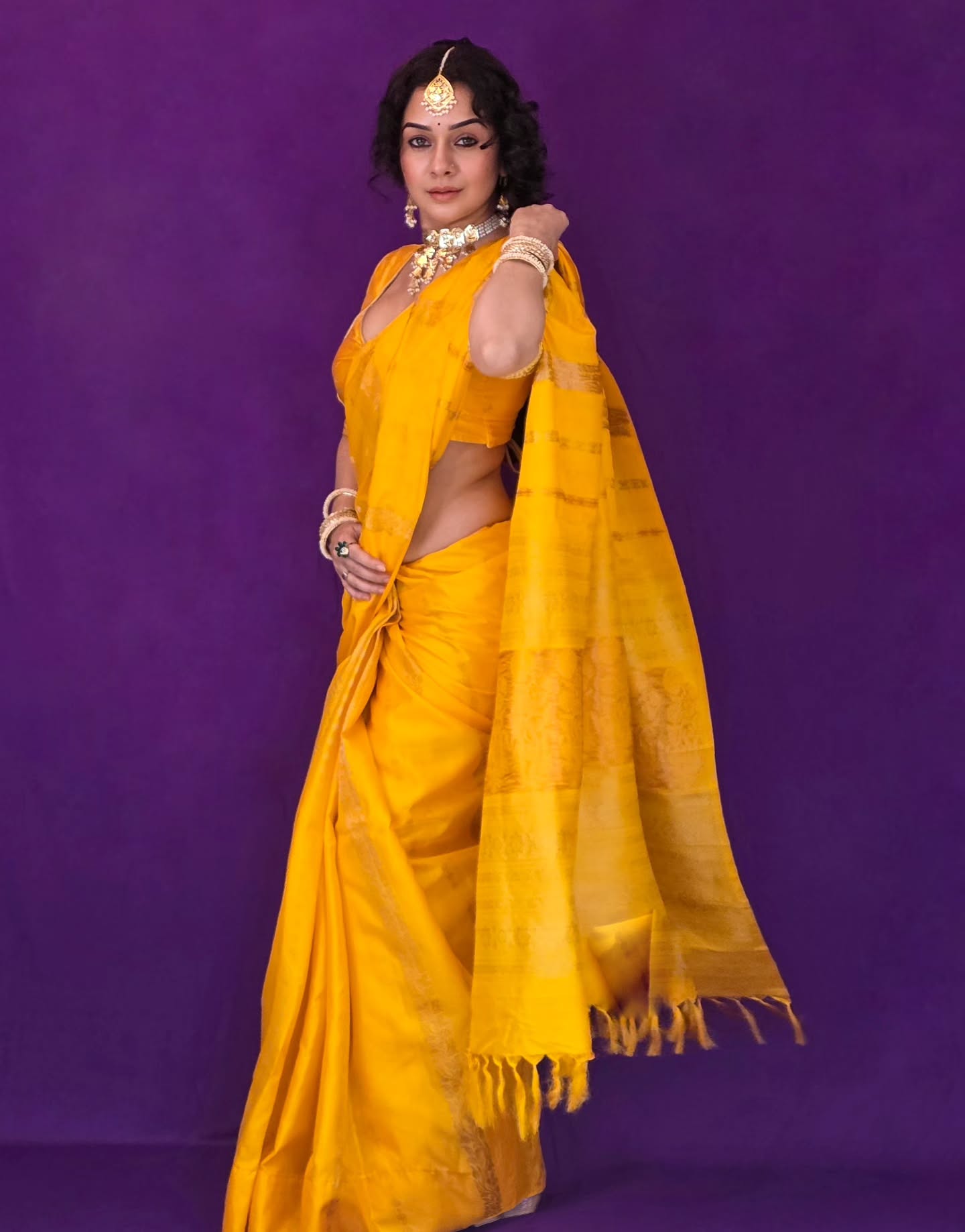 Sukhada Khandkekar Diwali Yellow Saree Look