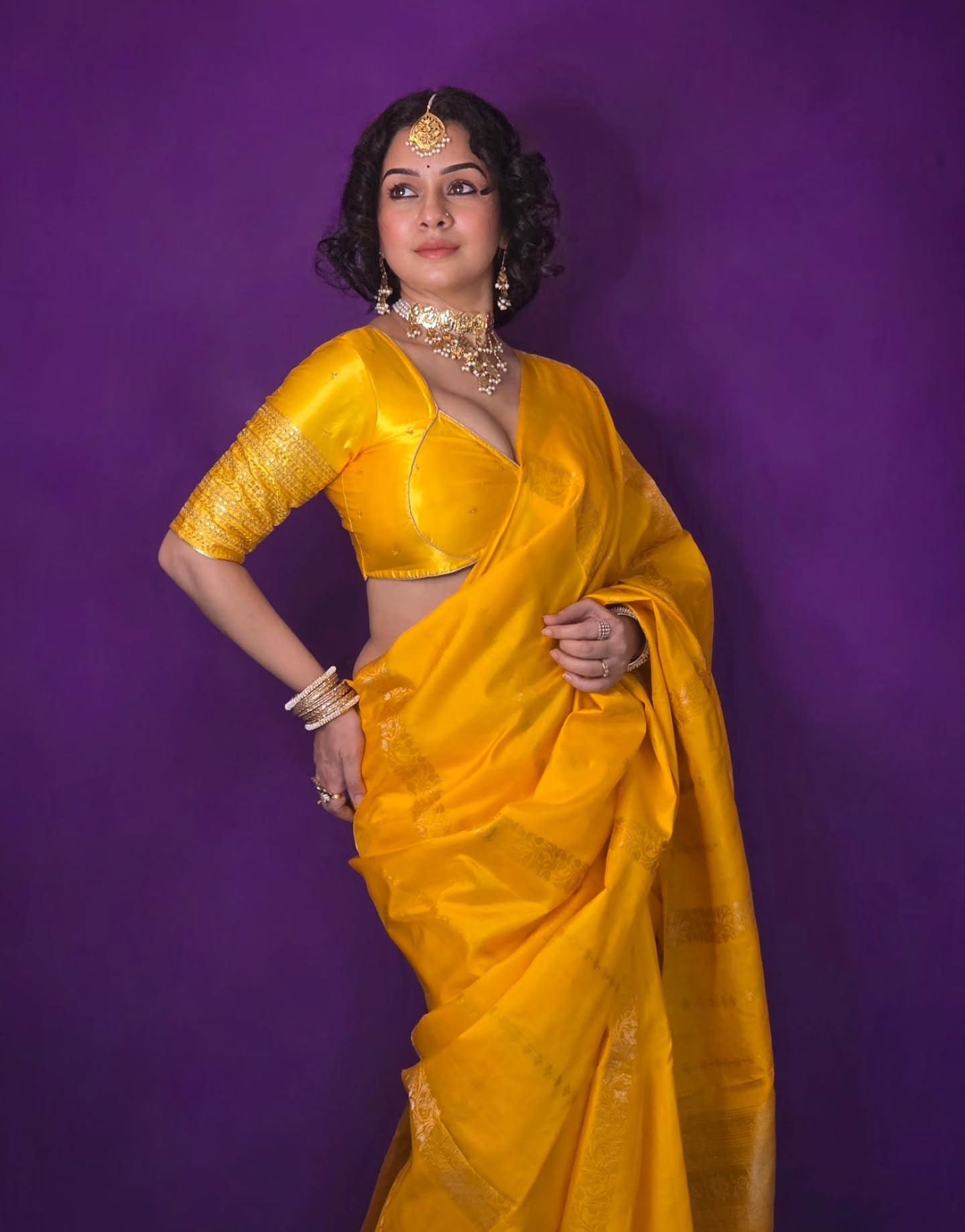 Sukhada Khandkekar Diwali Yellow Saree Look