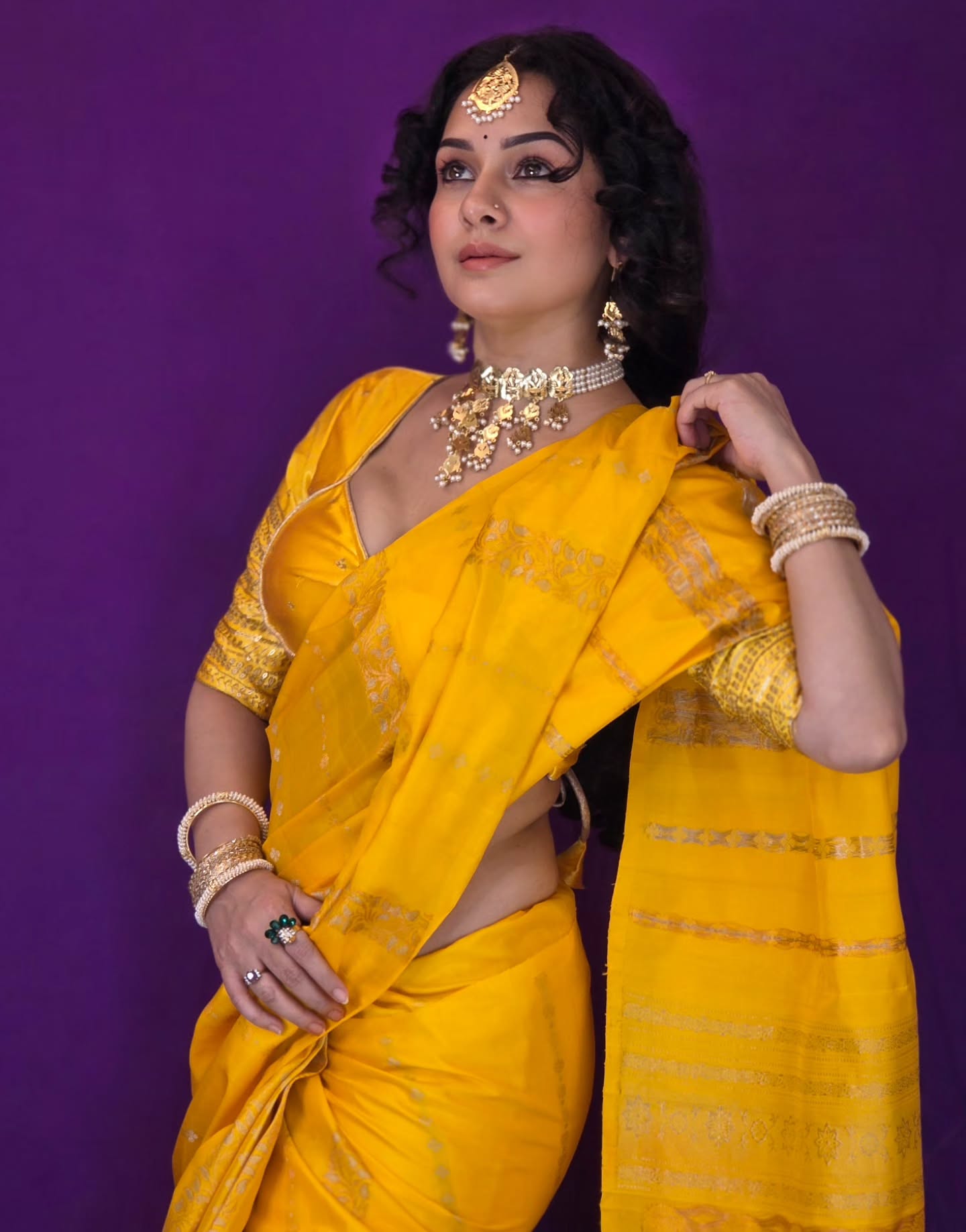 Sukhada Khandkekar Diwali Yellow Saree Look