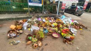 The picture shows that the Thane Navratri festival has been immersed and not dissolved