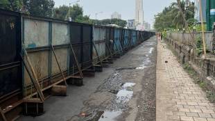 mumbai dadar Tilak Bridge Traffic disruption traffic jam