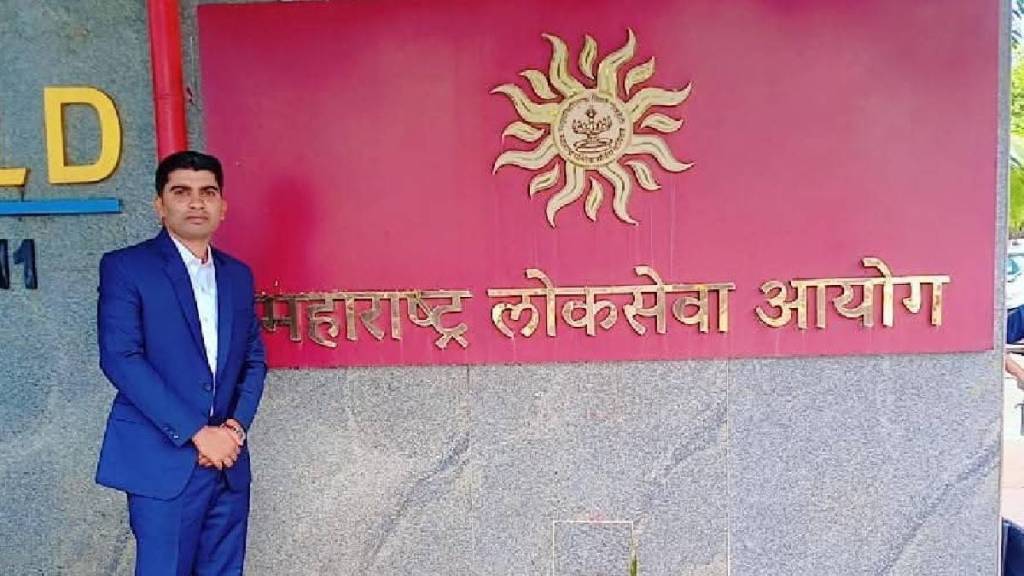 Vaibhav Bhutekar from rural Buldhana ranks second in the state in the MPSC exam Vaibhav Bhutekar from rural Buldhana ranks second in the state in the MPSC exam