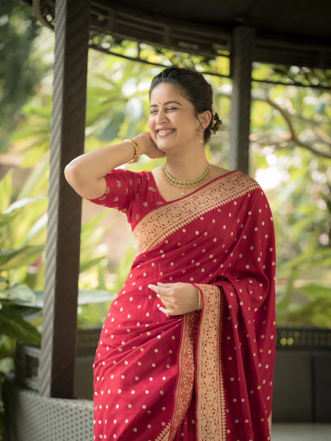 Vaidehi Parashurami Red Banarasi Saree