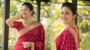 Vaidehi Parashurami Red Banarasi Saree