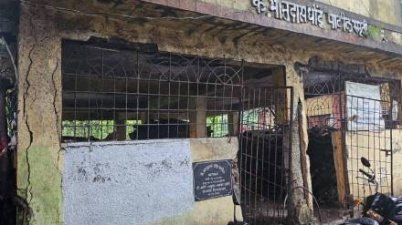 The condition of the crematorium in Vasai is dire; even cremation is difficult