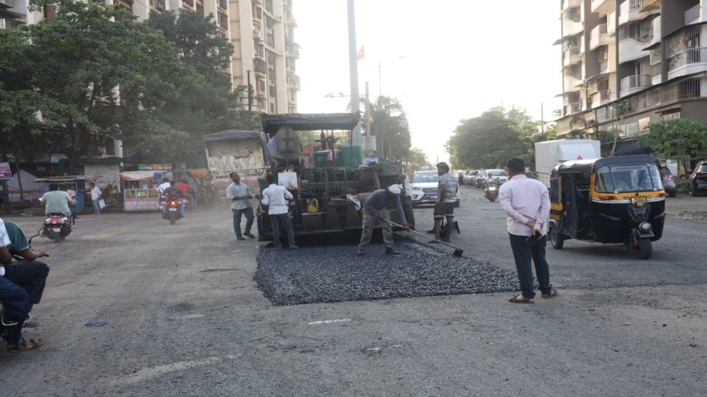 Kalyan Thakurli road repair, 90-foot road potholes, Kalyan Dombivli road maintenance, heavy rain road damage, Thakurli traffic updates, road repair work Maharashtra, municipal road repair news, Kalyan heavy vehicle route,