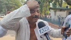 तिकिट नाकारल्याने इच्छुकाने फाडले स्वतःचेच कपडे; लालू प्रसाद यादव यांच्या घरासमोर लोळून लोळून रडले मदन शाह
