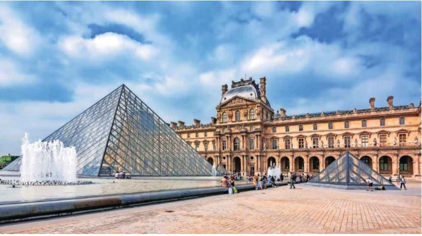 Louvre museum jewellery heist
