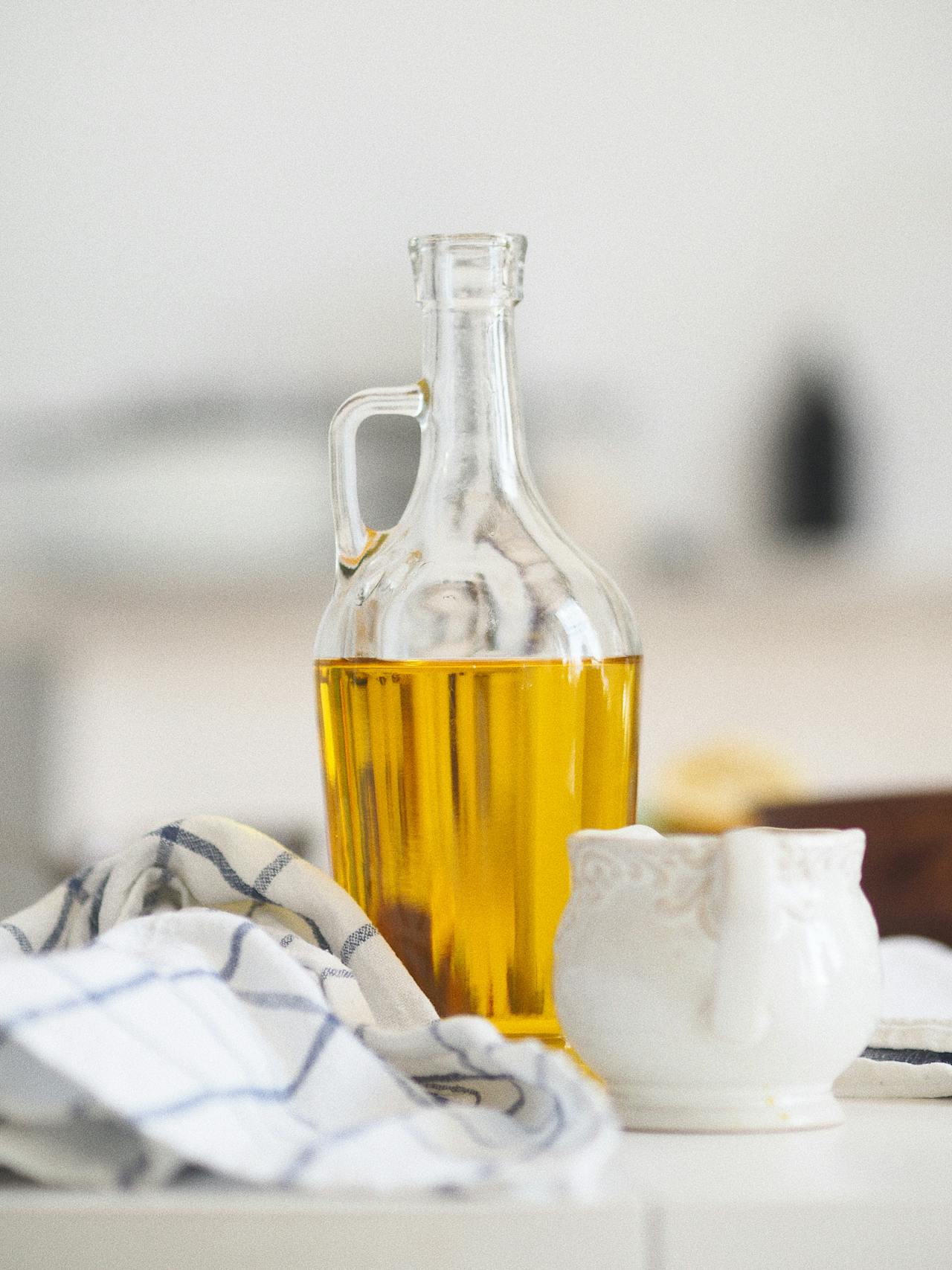 Which Oil To Use While Making Diwali Faral