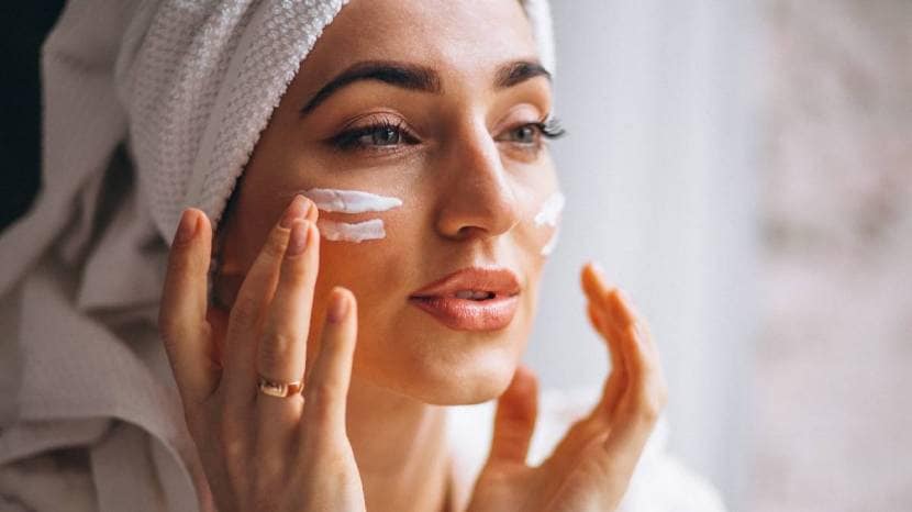 Which-comes-first-moisturizer-or-sunscreen