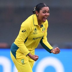 AUS VS SA: ऑस्ट्रेलियाची अलाना किंग सातवे आसमाँ पर; ७ विकेट्ससह वर्ल्डकपमध्ये सर्वोत्कृष्ट प्रदर्शन
