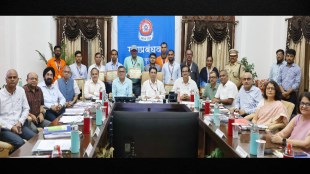 alert staff prevent major train mishap Central Railway Safety Award Heroes Mumbai