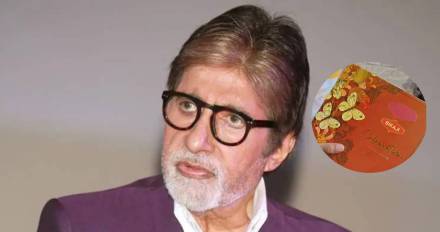 Influencer shows Amitabh Bachchan staff with Diwali gifts of Rs 10000 and sweets outside Jalsa netizens trolls him Influencer shows Amitabh Bachchan staff with Diwali gifts of Rs 10000 and sweets outside Jalsa netizens trolls him
