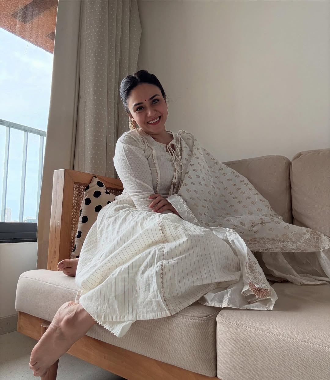 amruta khanvilkar shares health tips change lifestyle after detect pcod