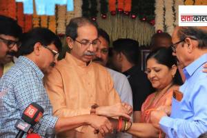 नाशिकमधील भाजपाच्या माजी नगरसेविकेसह काही पदाधिकाऱ्यांनी शिवसेना ठाकरे गटात प्रवेश केला.