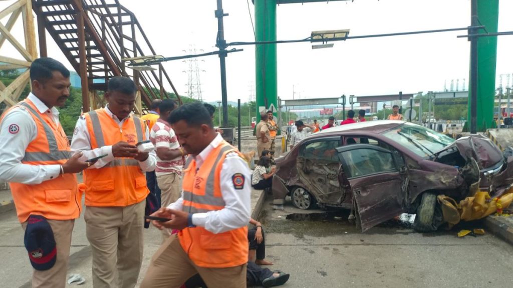 Six Injured in Mumbai-Pune Expressway car Accident Near Khalapur