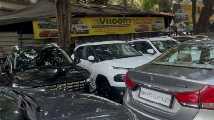 Traffic jam due to four wheeler sales business in Bhayander Traffic jam due to four wheeler sales business in Bhayander