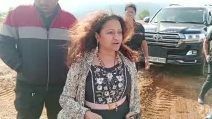 puja khedkar news in marathi