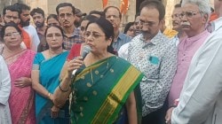 शनिवारवाड्यात महिलांनी नमज पठण केल्याप्रकरणी भाजपा खासदार मेधा कुलकर्णी यांचे आंदोलन
