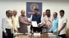 कर्जमाफीसाठी मुख्यमंत्र्यांवर दबाव वाढला, थेट संघ परिवारातूनच झाली ही मागणी