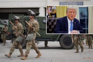 Donald trump deploy national guard troops