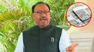 Revenue Minister Chandrashekhar Bawankule makes surprise visit to Sub-Registrar's office; Cash found in drawer