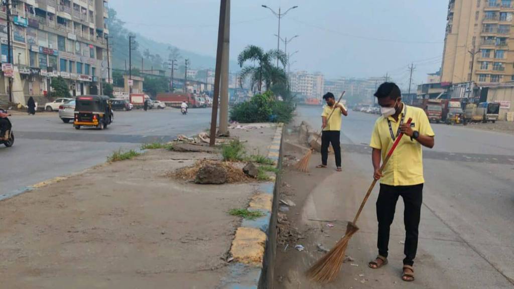 Gaimukh to Kalyan Phata highway cleaning