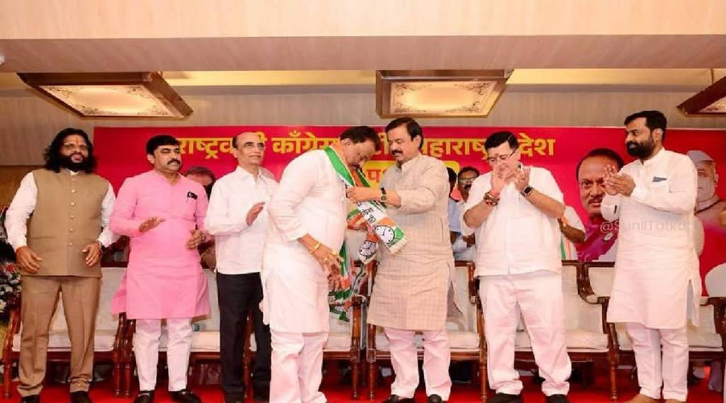 Former corporator Ajit Pawar joins forces with Sharad Pawar NCP city president in Ambernath