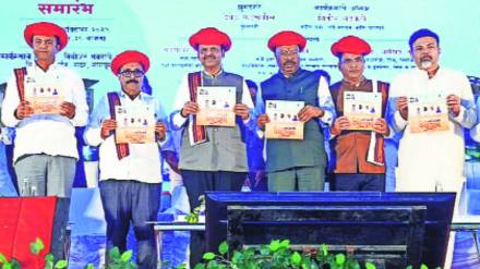 Chief Minister Devendra Fadnavis assures of justice for Maratha and OBC communities