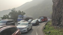 दिवाळीचा प्रवास की ट्रॅफिकची परीक्षा? खंबाटकी घाटात वाहनांच्या लांबच लांब रांगा!
