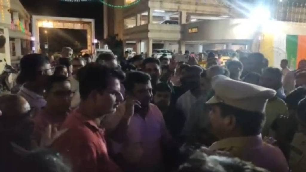Egg thrown while playing Garba at Mira Road