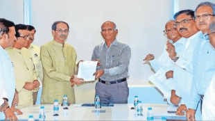Election Commission voter registration glitch continues after raj uddhav meeting confusion graduate