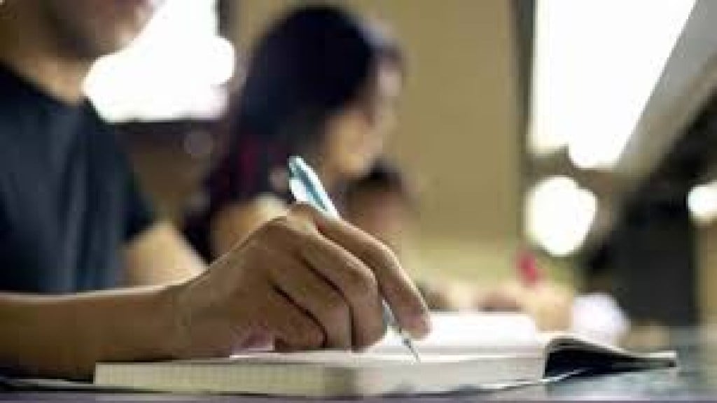 University exams as per the pre scheduled schedule Mumbai print news